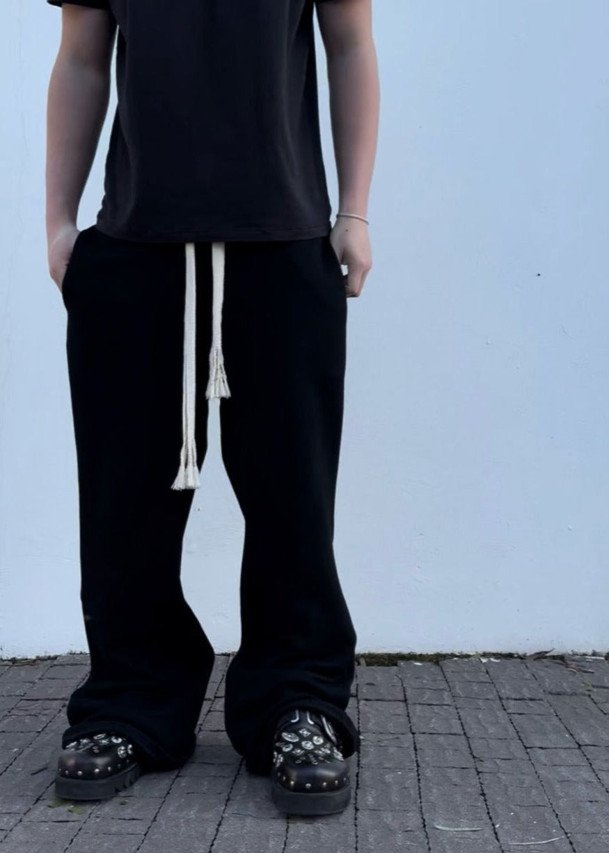 Flare fit black tento sweatpants